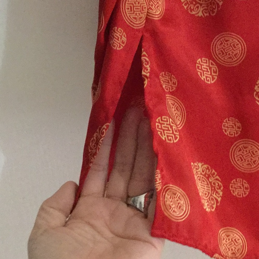 Notations With Gold Repeating Circle Print 1x Top - image 5